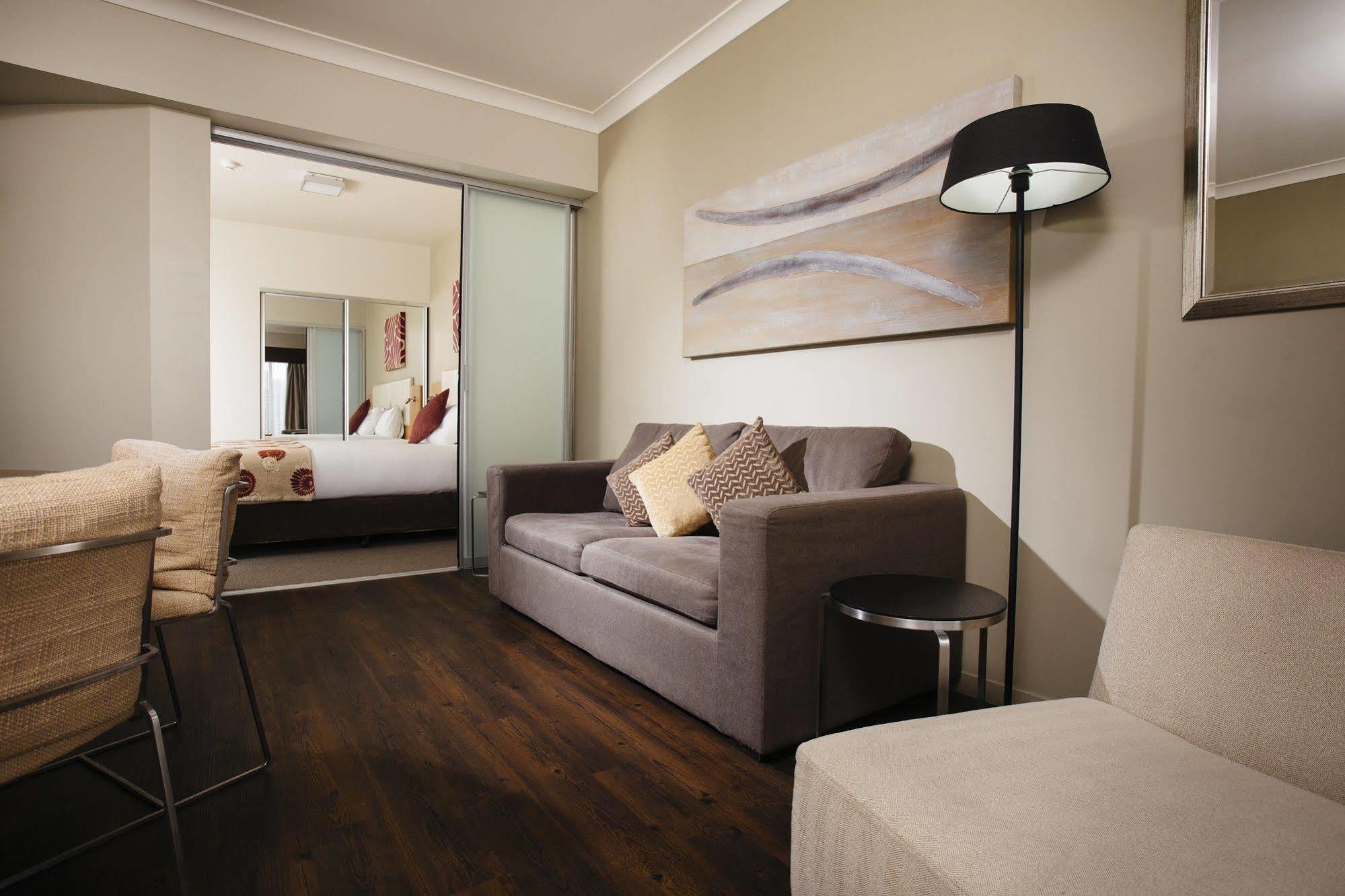 Grand Hotel And Apartments Townsville Ngoại thất bức ảnh