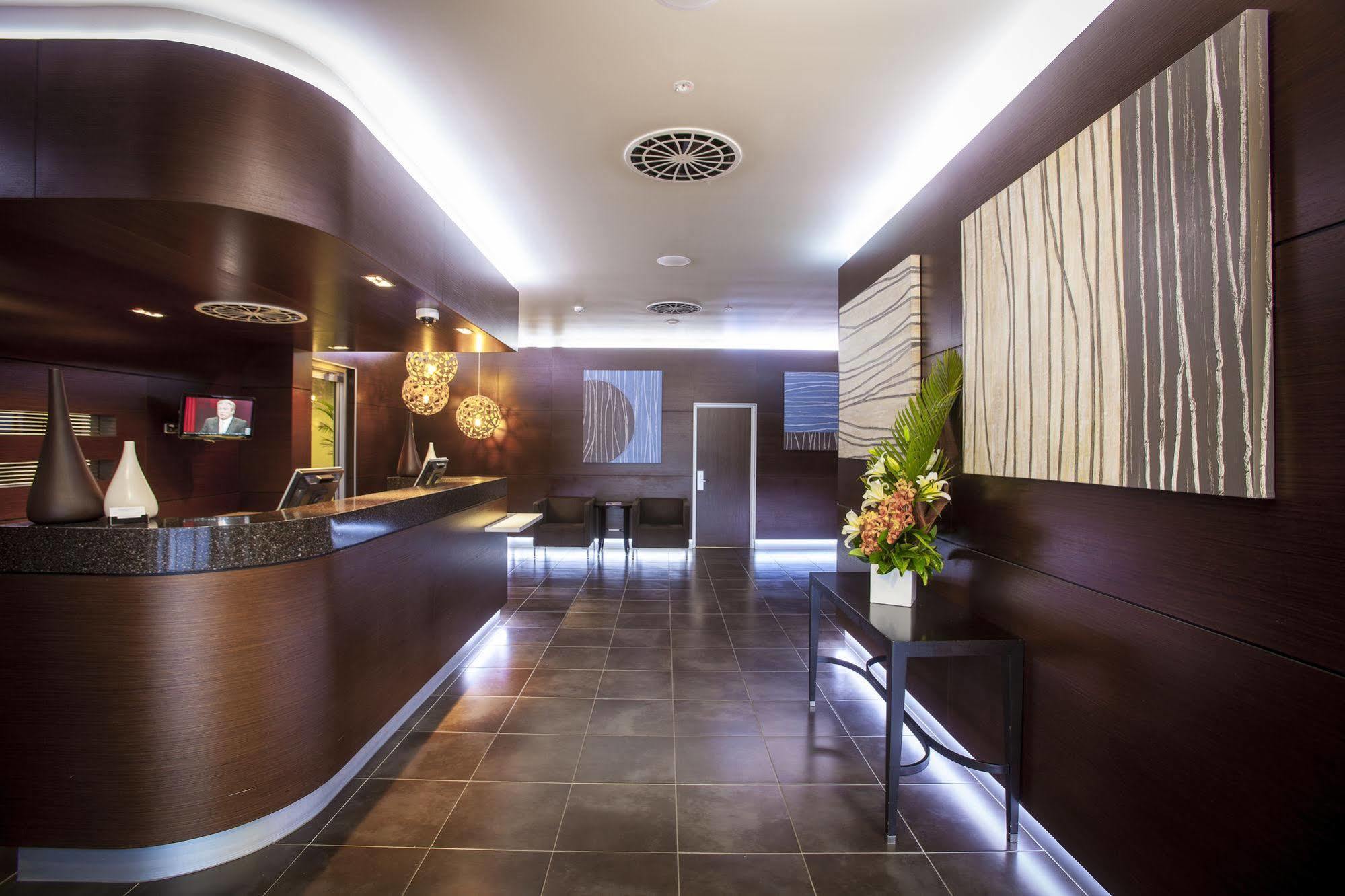 Grand Hotel And Apartments Townsville Ngoại thất bức ảnh