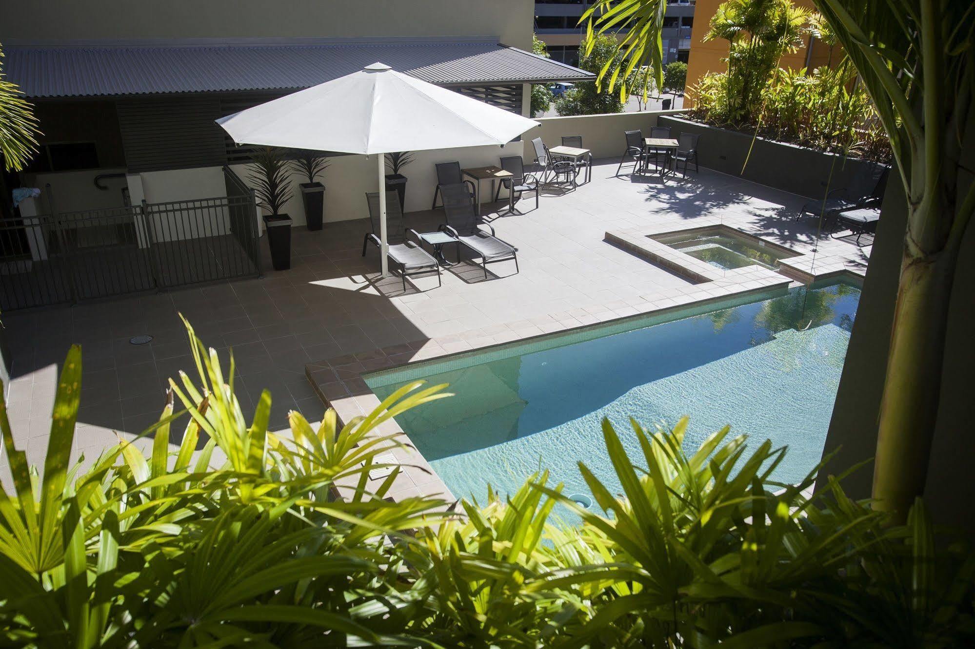 Grand Hotel And Apartments Townsville Ngoại thất bức ảnh